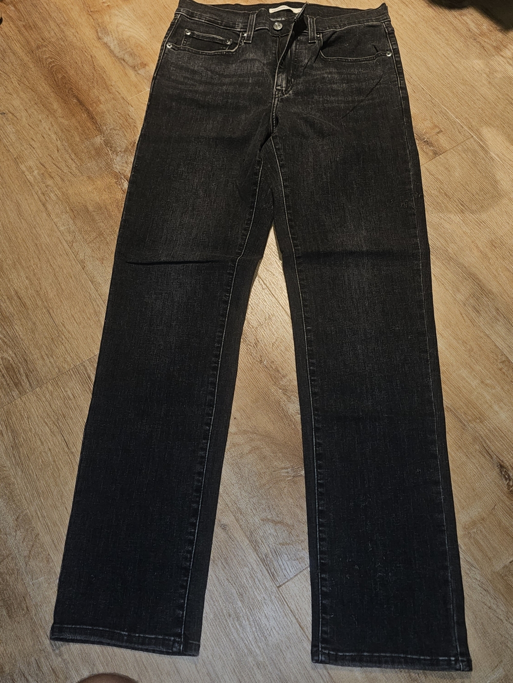 Levi's 724 High Rise Slim Straight Women's Jeans washed black/dark gray 30x32